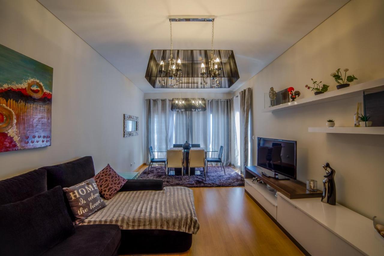 Lovely Apartment Near Airport And Nations Park, With Garage Loures Buitenkant foto