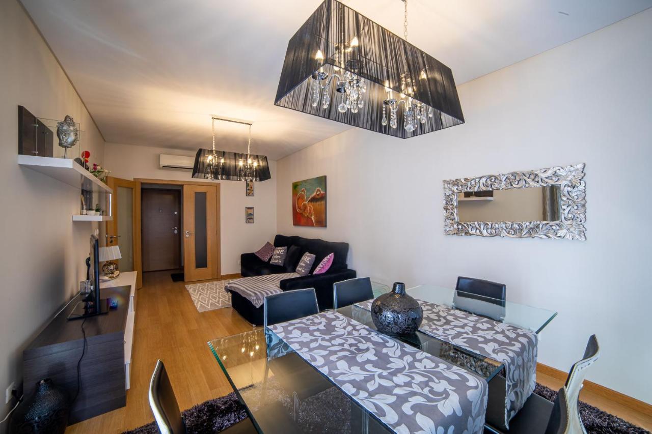 Lovely Apartment Near Airport And Nations Park, With Garage Loures Buitenkant foto