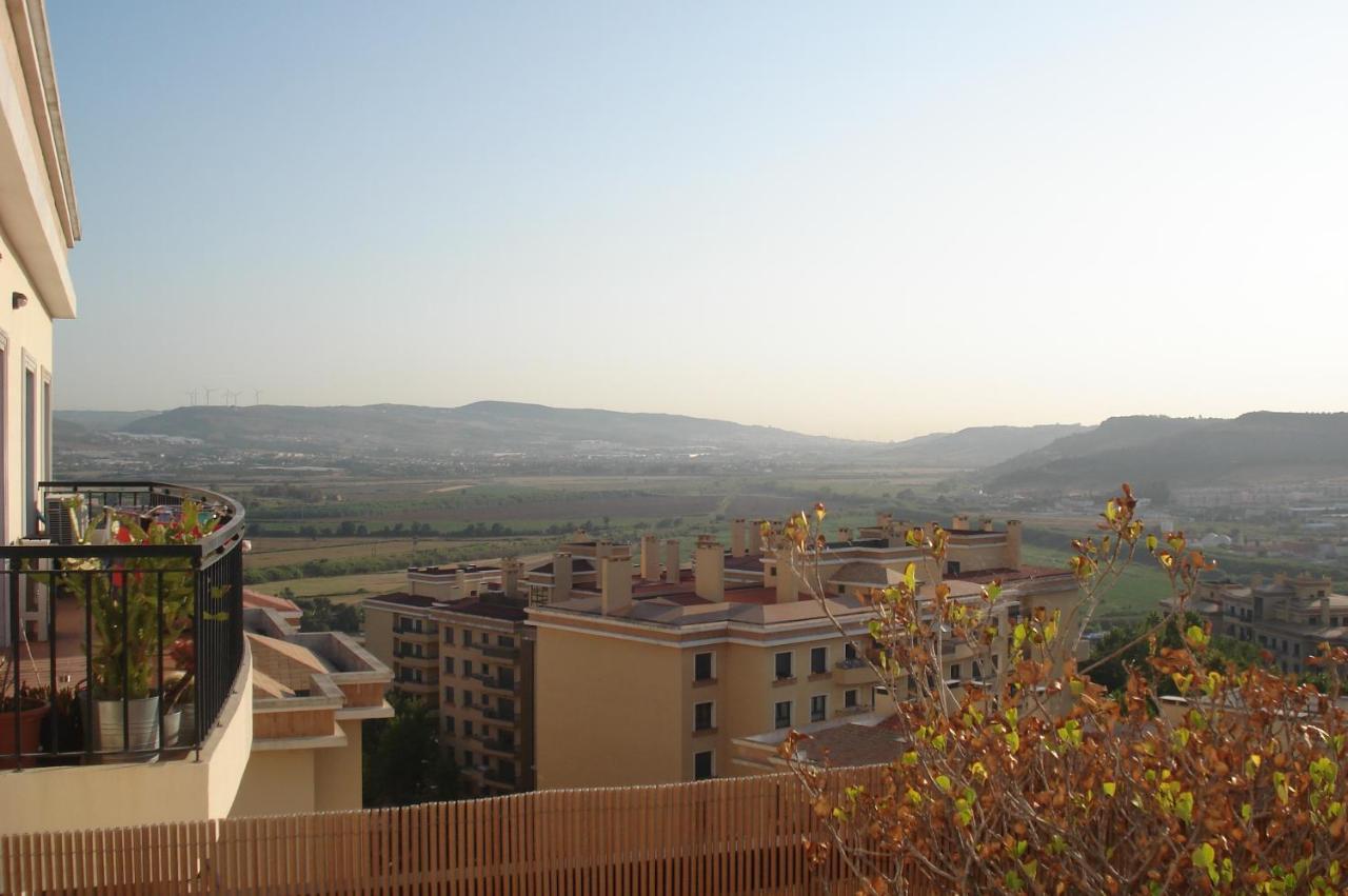 Lovely Apartment Near Airport And Nations Park, With Garage Loures Buitenkant foto